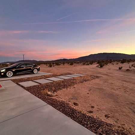 Serene Modern Home Backdoor With Great Wifi, Games, Movies, Patio Seating And Bbq Easy Access To North Joshua Tree National Park In 10 Minutes Twentynine Palms Extérieur photo
