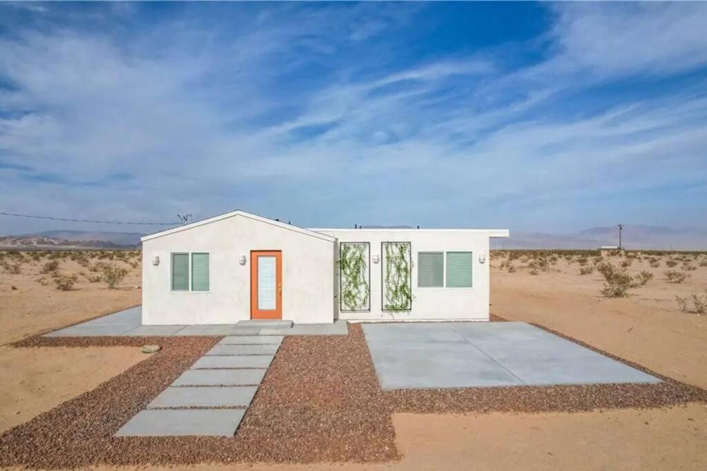 Serene Modern Home Backdoor With Great Wifi, Games, Movies, Patio Seating And Bbq Easy Access To North Joshua Tree National Park In 10 Minutes Twentynine Palms Extérieur photo