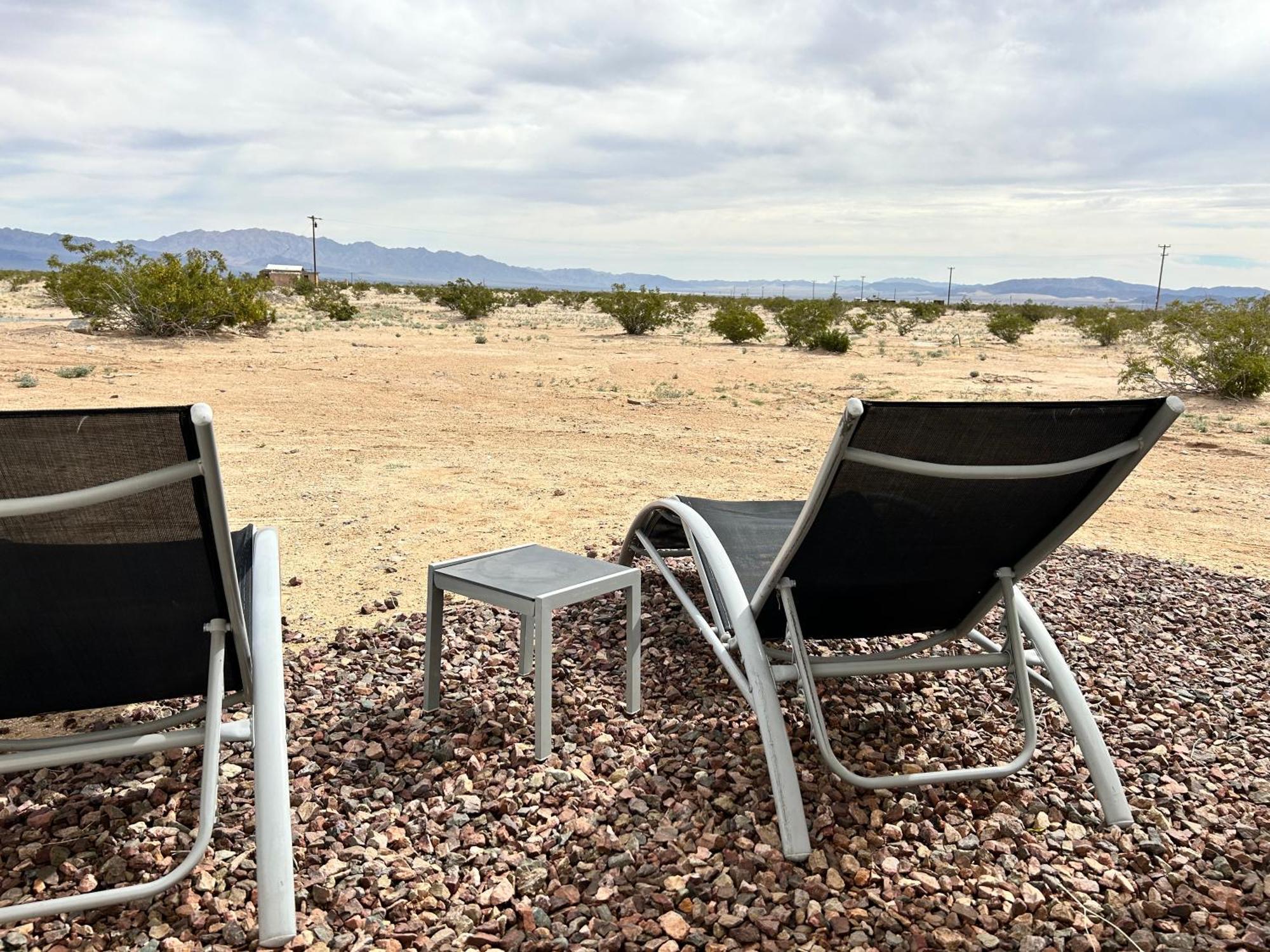 Serene Modern Home Backdoor With Great Wifi, Games, Movies, Patio Seating And Bbq Easy Access To North Joshua Tree National Park In 10 Minutes Twentynine Palms Extérieur photo