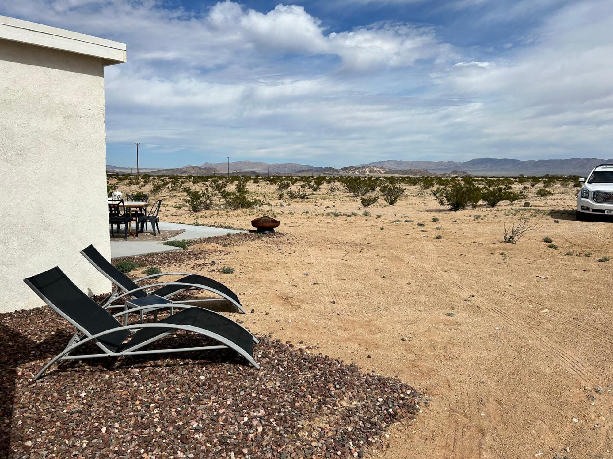 Serene Modern Home Backdoor With Great Wifi, Games, Movies, Patio Seating And Bbq Easy Access To North Joshua Tree National Park In 10 Minutes Twentynine Palms Extérieur photo