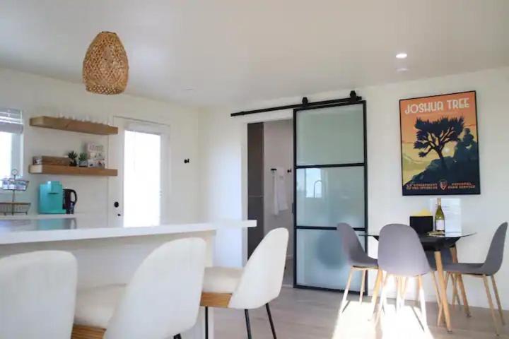 Serene Modern Home Backdoor With Great Wifi, Games, Movies, Patio Seating And Bbq Easy Access To North Joshua Tree National Park In 10 Minutes Twentynine Palms Extérieur photo