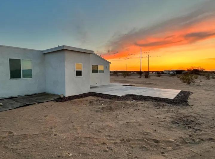 Serene Modern Home Backdoor With Great Wifi, Games, Movies, Patio Seating And Bbq Easy Access To North Joshua Tree National Park In 10 Minutes Twentynine Palms Extérieur photo