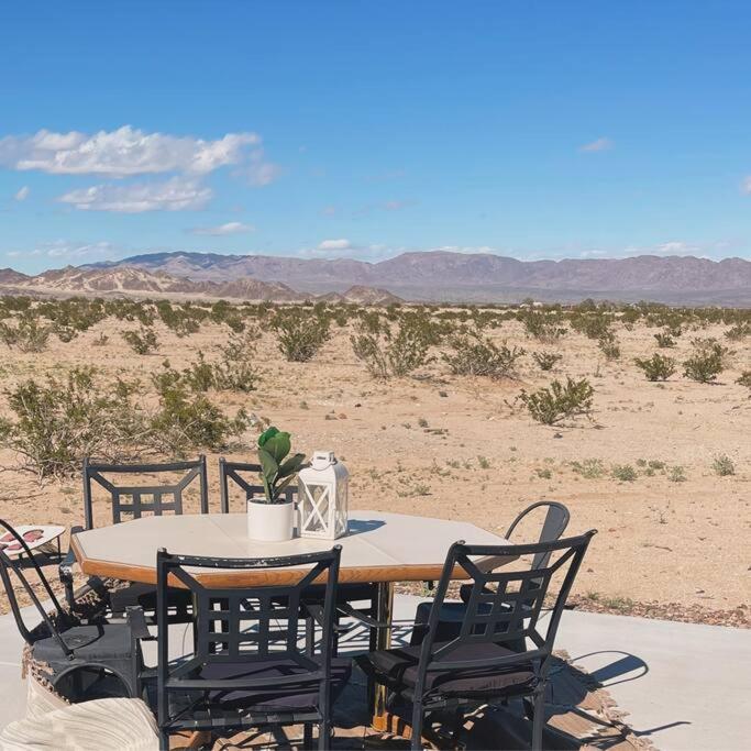Serene Modern Home Backdoor With Great Wifi, Games, Movies, Patio Seating And Bbq Easy Access To North Joshua Tree National Park In 10 Minutes Twentynine Palms Extérieur photo