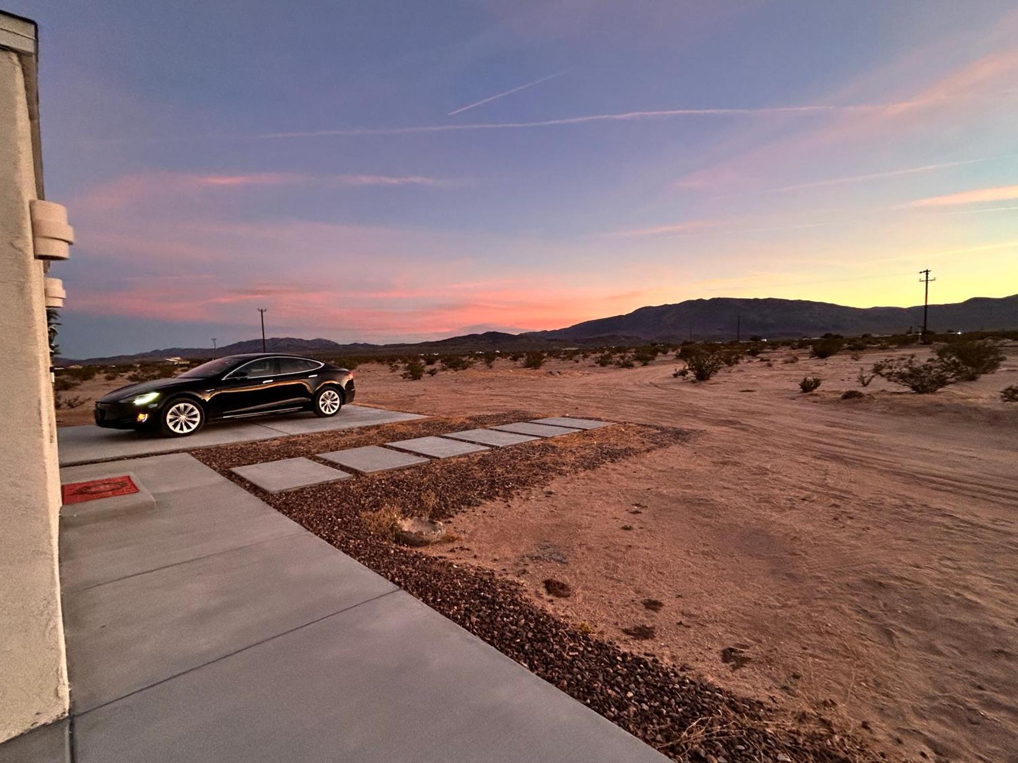 Serene Modern Home Backdoor With Great Wifi, Games, Movies, Patio Seating And Bbq Easy Access To North Joshua Tree National Park In 10 Minutes Twentynine Palms Extérieur photo
