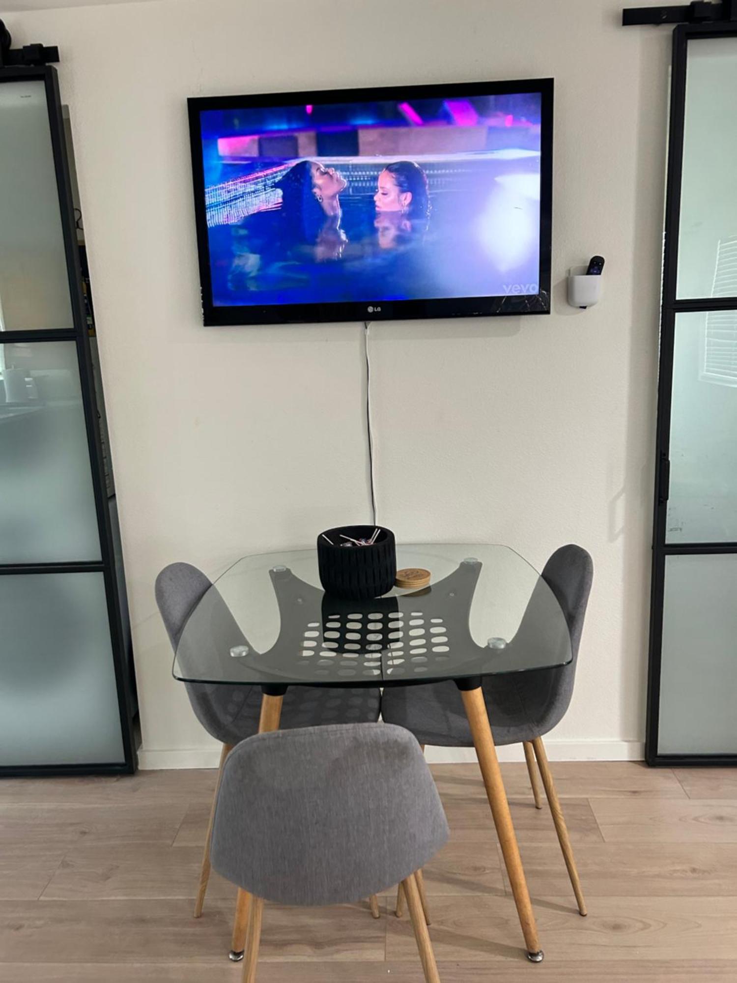 Serene Modern Home Backdoor With Great Wifi, Games, Movies, Patio Seating And Bbq Easy Access To North Joshua Tree National Park In 10 Minutes Twentynine Palms Extérieur photo